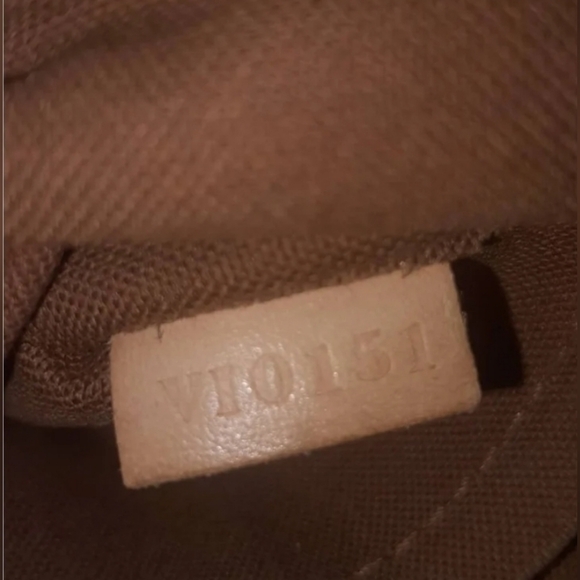 Louis Vuitton Tivoli Bag - Picture 6 of 12